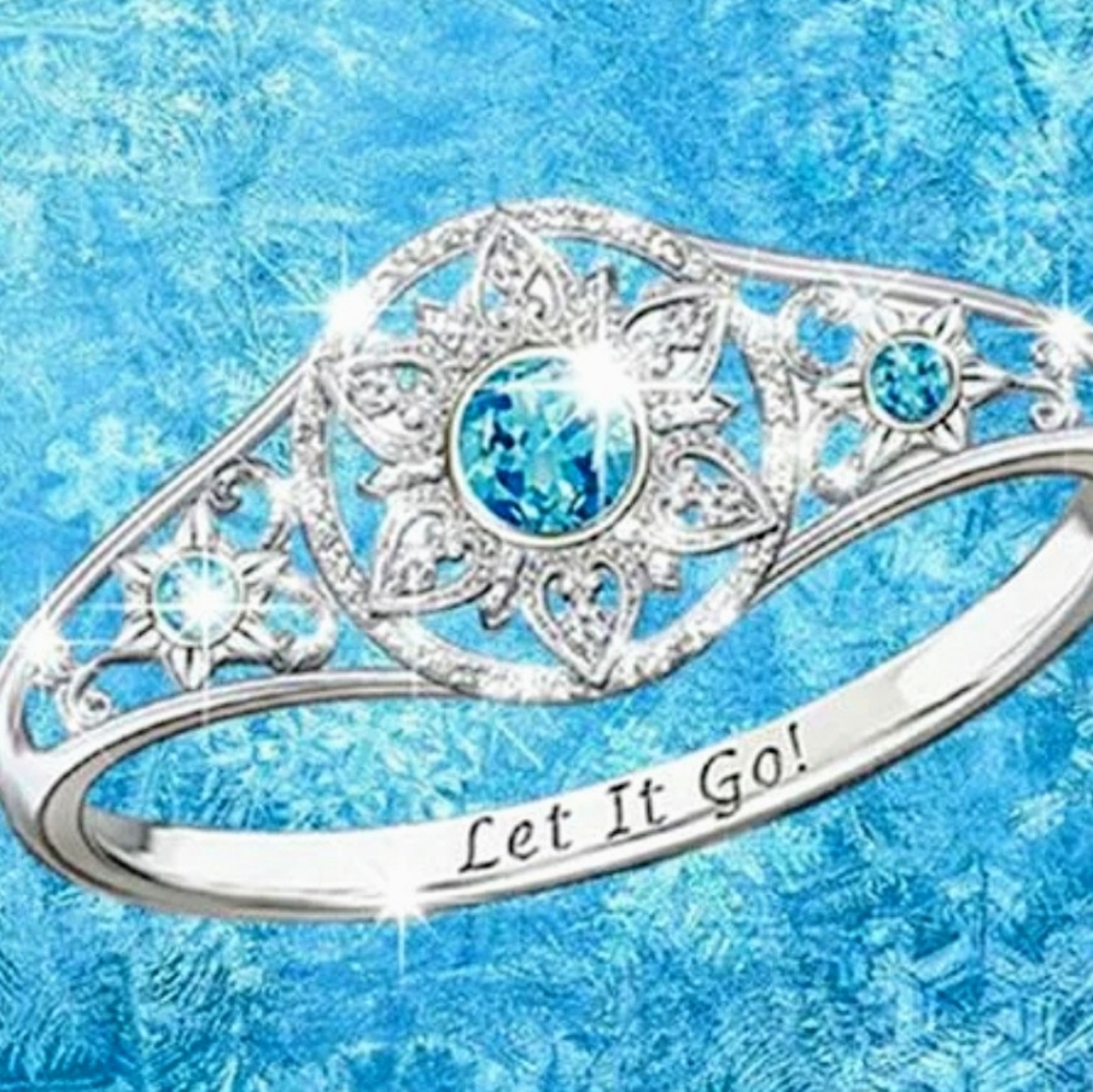 Let it Go ❄ Snow Flake Ring